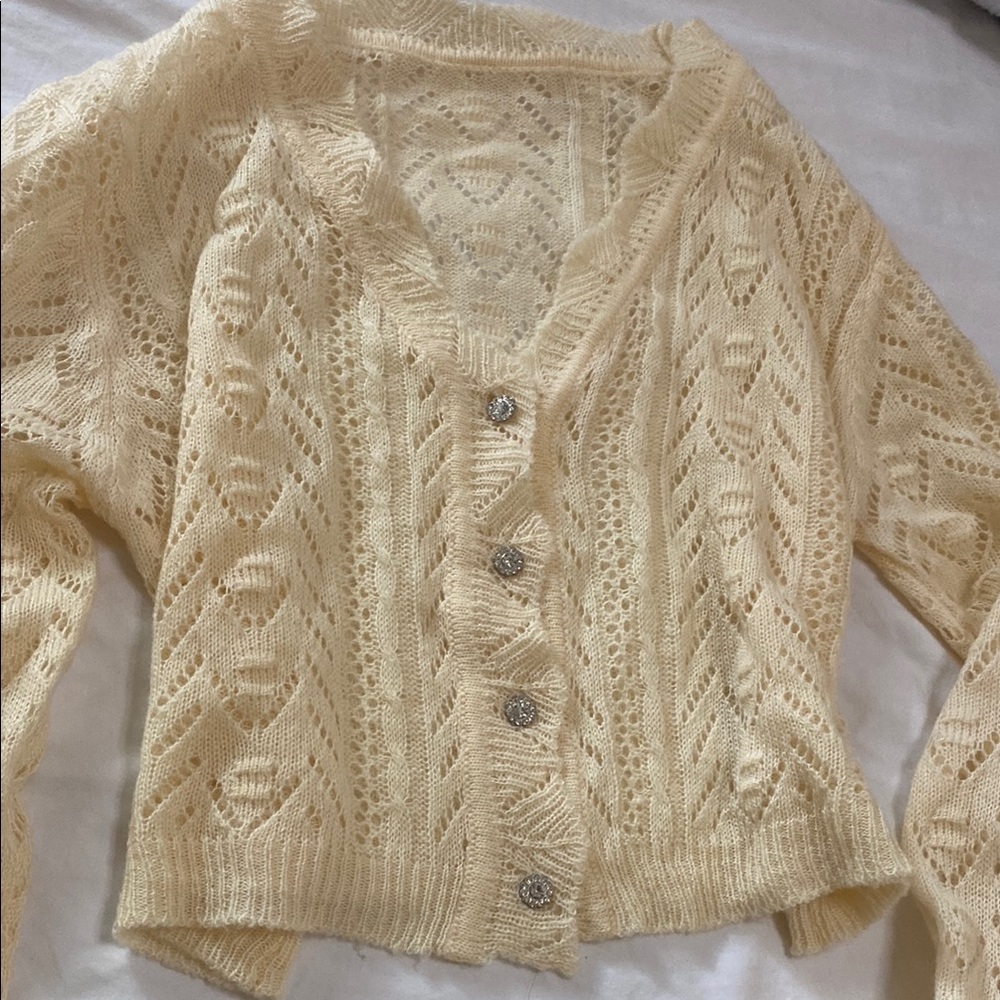 Elegant Cream Knit Sweater